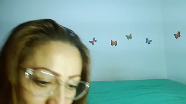 Snapshot of Venus-Wood chatting on January 6, 10:58 pm Venus-Wood online show from January 6, 10:58 pm
