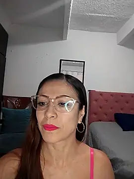Snapshot of Venus-Wood chatting on October 15, 4:04 pm Venus-Wood online show from October 15, 4:04 pm