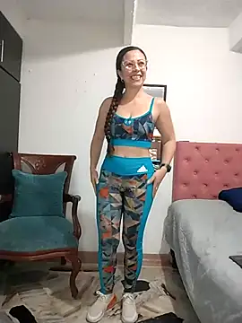 Snapshot of Venus-Wood chatting on October 14, 10:53 pm Venus-Wood online show from October 14, 10:53 pm