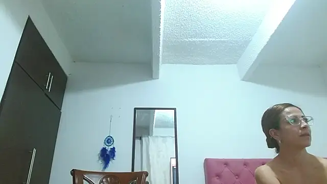Snapshot of Venus-Wood chatting on January 29, 8:46 pm Venus-Wood online show from January 29, 8:46 pm