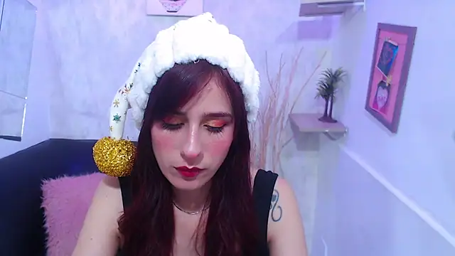 Snapshot of Melothompson chatting on December 14, 12:11 pm Melothompson online show from December 14, 12:11 pm