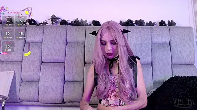 Snapshot of Alice_noir chatting on October 23, 10:52 pm Alice noir online show from October 23, 10:52 pm