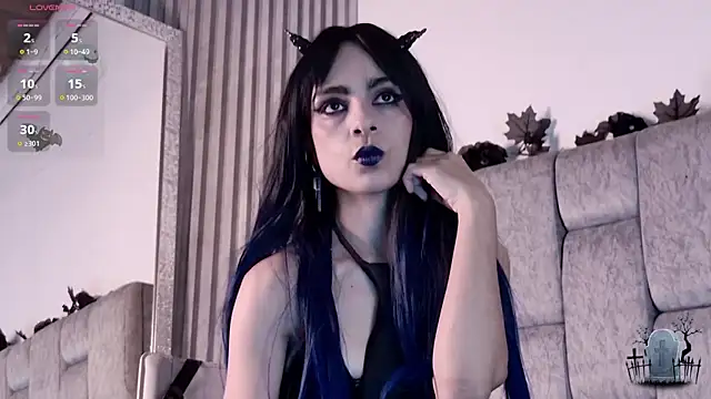 Snapshot of Alice_noir chatting on November 19, 11:16 pm Alice noir online show from November 19, 11:16 pm