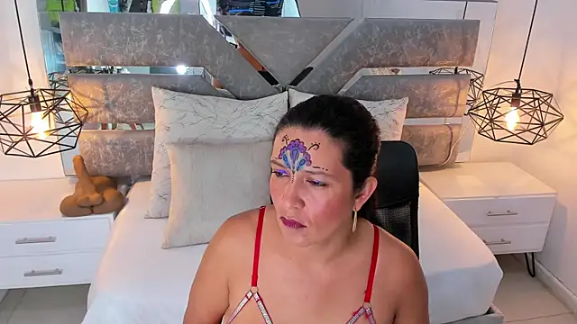 Snapshot of Slut_Milf_ chatting on July 9, 4:28 pm Slut Milf online show from July 9, 4:28 pm