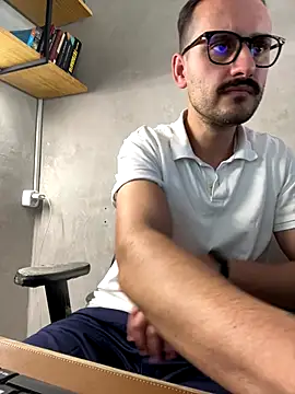 Snapshot of Superdad chatting on September 12, 5:13 pm Superdad online show from September 12, 5:13 pm