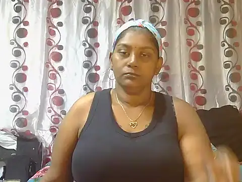 Snapshot of indiansuga chatting on November 18, 5:49 pm indiansuga online show from November 18, 5:49 pm