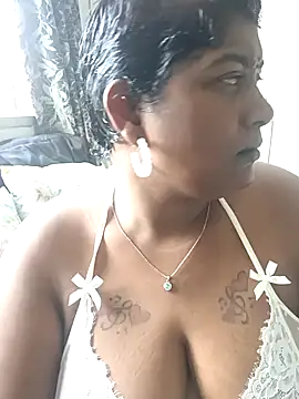 Snapshot of indiansuga chatting on February 23, 3:29 pm indiansuga online show from February 23, 3:29 pm