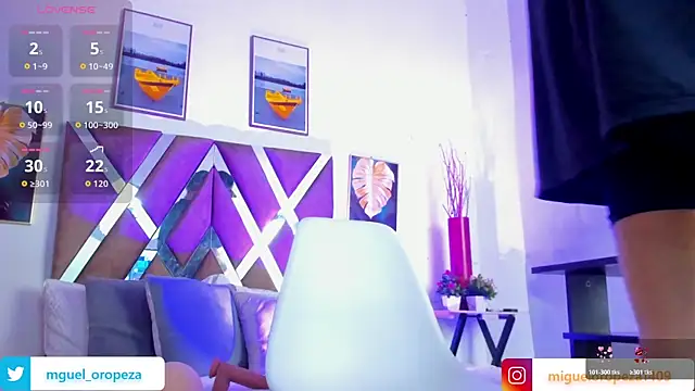 Snapshot of _miguel0 chatting on October 22, 8:08 pm miguel0 online show from October 22, 8:08 pm