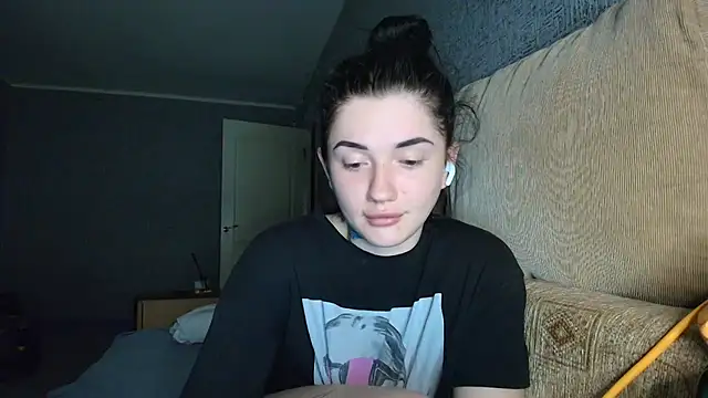 Liana diva online show from March 6, 3:51 pm