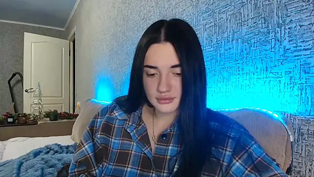 Liana diva online show from December 4, 7:13 pm