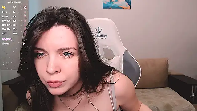 lunalovesu online show from March 11, 3:28 pm