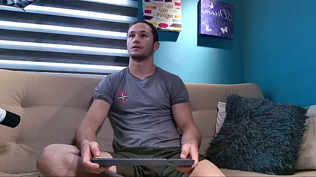 Snapshot of AxelFairchaild chatting on September 19, 1:15 pm AxelFairchaild online show from September 19, 1:15 pm