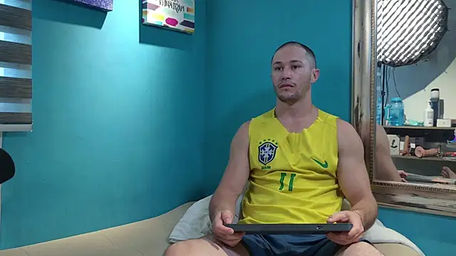 Snapshot of AxelFairchaild chatting on September 24, 1:06 pm AxelFairchaild online show from September 24, 1:06 pm