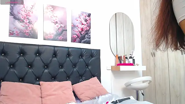 conni f00x online show from March 30, 7:15 pm