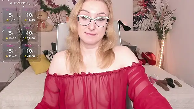 MadissonKiss online show from December 17, 1:10 am