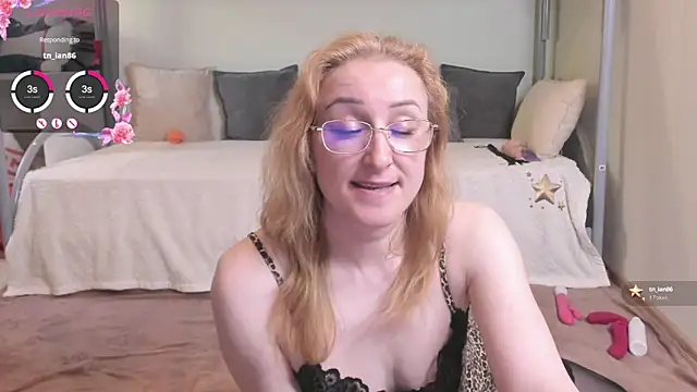 MadissonKiss online show from May 29, 6:41 am