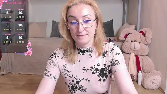 MadissonKiss online show from June 18, 12:31 am