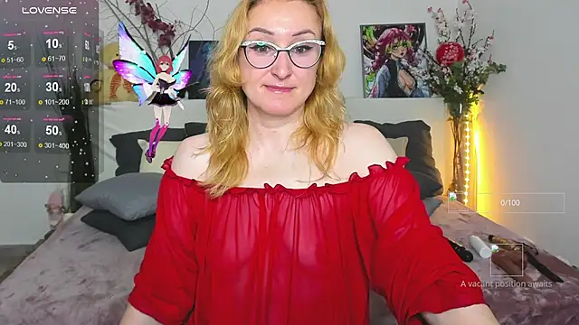 Snapshot of MadissonKiss chatting on September 12, 12:33 am MadissonKiss online show from September 12, 12:33 am