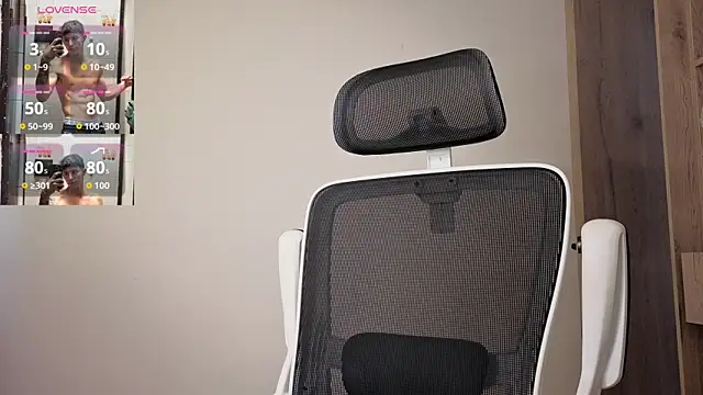 Cristopher23  online show from December 2, 1:13 pm