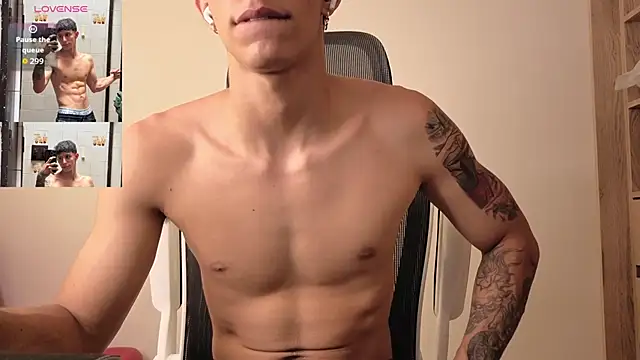 Cristopher23  online show from September 30, 4:13 pm