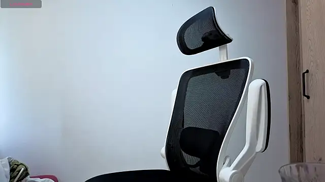 Cristopher23  online show from November 6, 12:31 pm