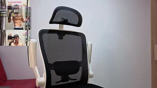 Cristopher23  online show from December 22, 10:54 pm