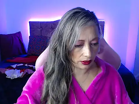 Snapshot of Melanyy_100 chatting on January 10, 12:06 am Melanyy 100 online show from January 10, 12:06 am