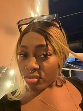 Lilybaudinx96 online show from December 3, 3:18 am