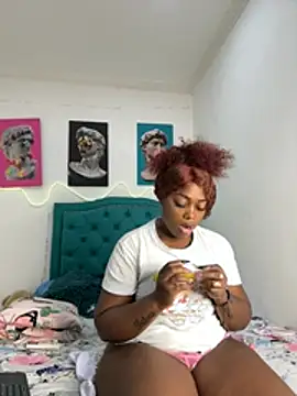 Lilybaudinx96 online show from May 7, 8:28 am