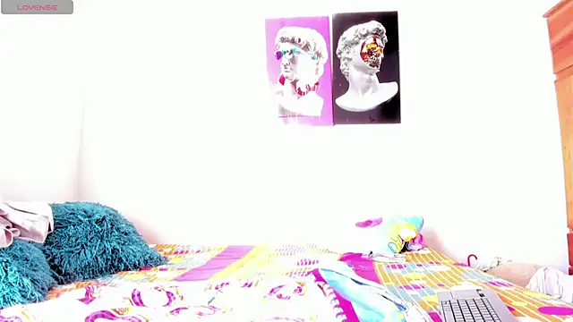 Lilybaudinx96 online show from November 14, 8:01 pm