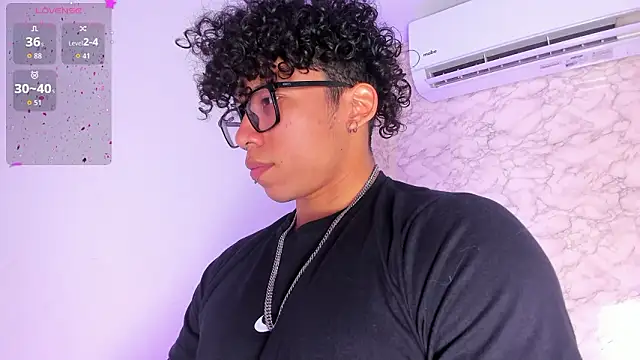 AkazaBoy  online show from February 19, 4:53 am