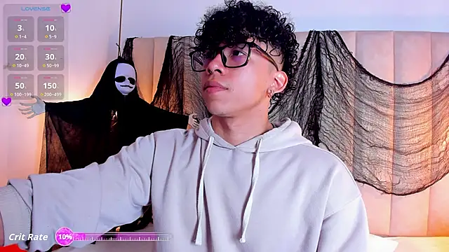 AkazaBoy  online show from October 31, 5:48 am