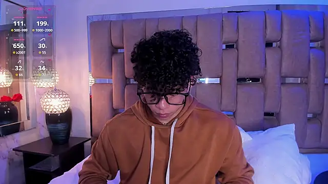 AkazaBoy  online show from November 23, 4:44 am