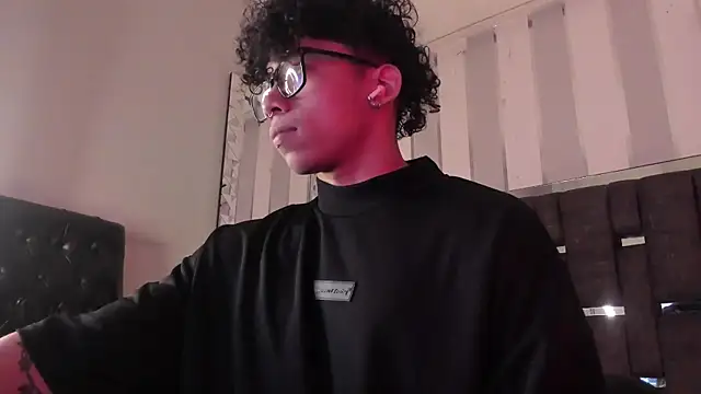 AkazaBoy  online show from March 23, 5:07 am