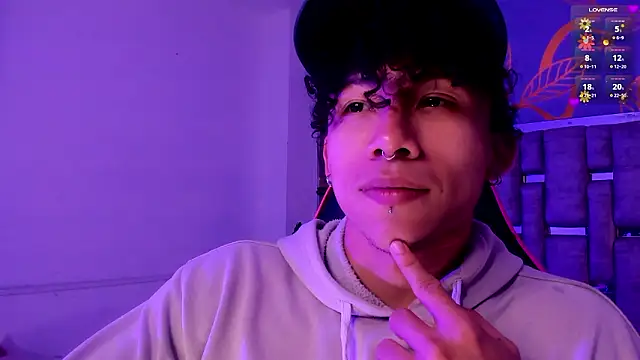 AkazaBoy  online show from March 17, 4:37 am