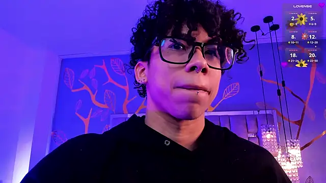 AkazaBoy  online show from April 8, 4:36 am