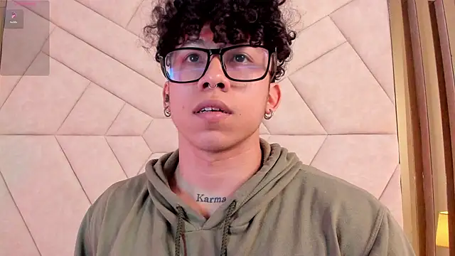 AkazaBoy  online show from October 20, 4:25 am