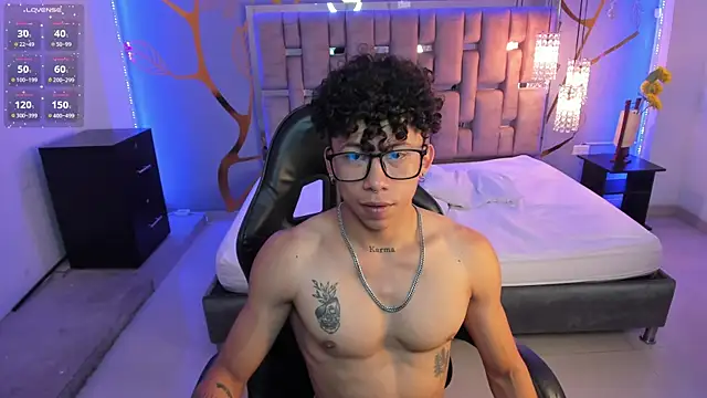 AkazaBoy  online show from February 28, 8:09 am