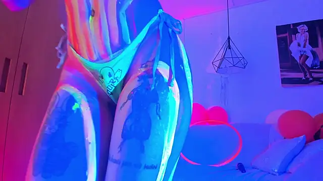 CurlyRose   online show from January 14, 11:41 pm