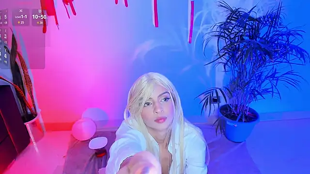 CurlyRose   online show from November 28, 10:43 pm