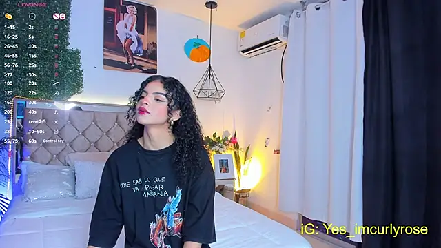 CurlyRose   online show from September 17, 10:45 pm