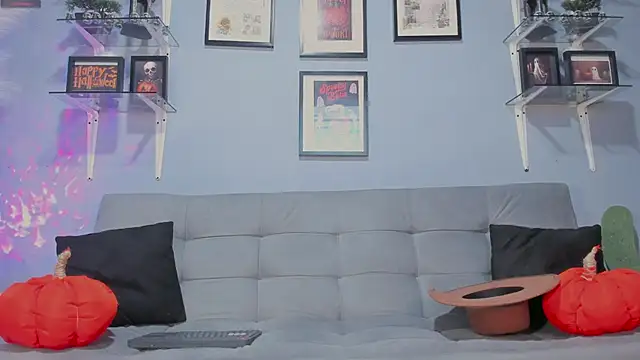 ETHAN ADAM online show from October 6, 9:43 am