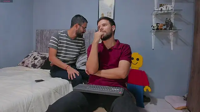 ETHAN ADAM online show from March 31, 9:39 pm