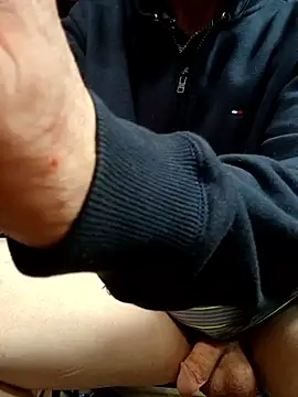 5597markie online show from March 13, 5:34 am