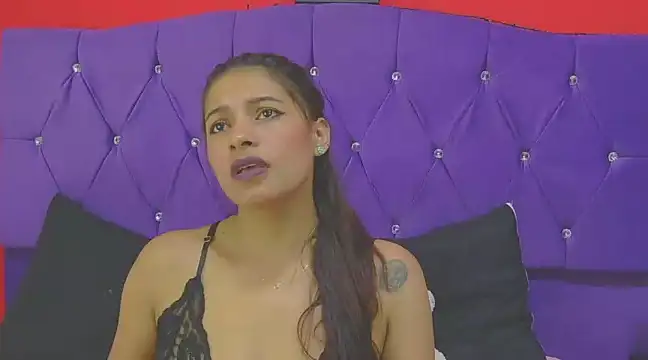 Snapshot of ScarletFoxXXX chatting on February 17, 8:49 pm ScarletFoxXXX online show from February 17, 8:49 pm