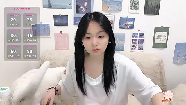 Snapshot of LiLiYbaby chatting on October 15, 6:00 am LiLiYbaby online show from October 15, 6:00 am