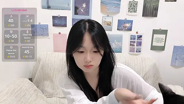Snapshot of LiLiYbaby chatting on September 10, 6:34 am LiLiYbaby online show from September 10, 6:34 am