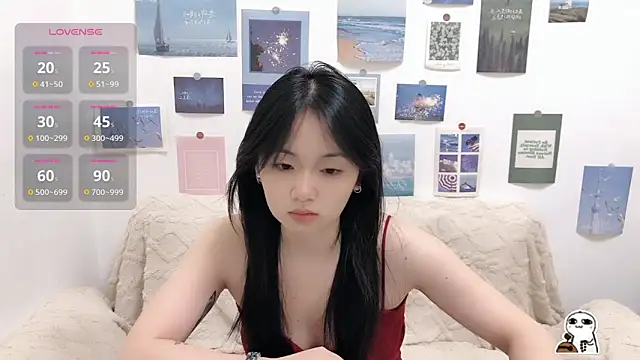 Snapshot of LiLiYbaby chatting on October 10, 6:14 am LiLiYbaby online show from October 10, 6:14 am