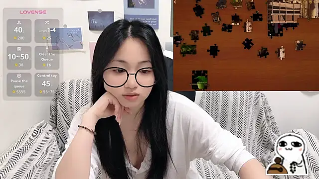 Snapshot of LiLiYbaby chatting on May 8, 6:39 am LiLiYbaby online show from May 8, 6:39 am