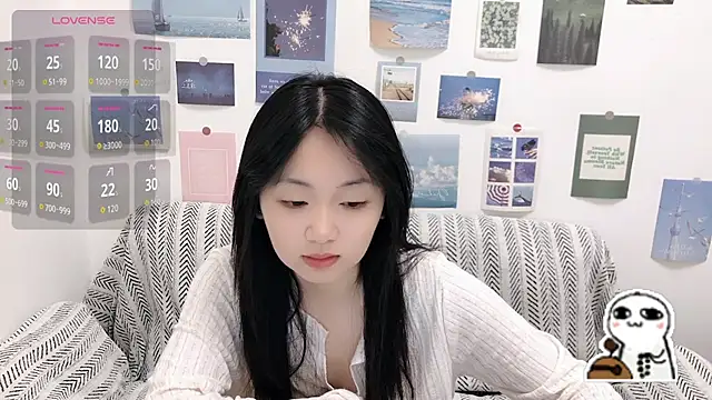 Snapshot of LiLiYbaby chatting on September 18, 6:27 am LiLiYbaby online show from September 18, 6:27 am